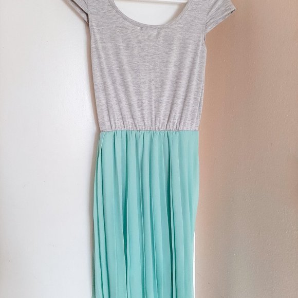 Charlotte Russe A-Line Teal Pleated Dress - Picture 2 of 6